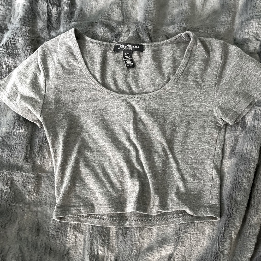 Small grey crop